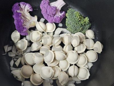 Kepti koldūnai su lašiša ir brokoliais Žingsnis 3