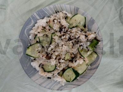 Azijietiško stiliaus ryžiai pagrindine nuotrauka