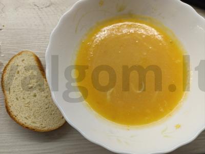 Kreminė sriuba su perliniu miežiu pagrindine nuotrauka