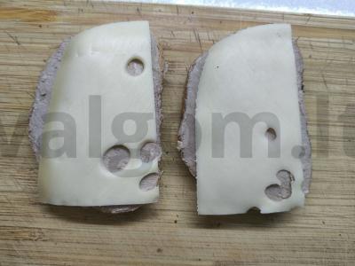 Sumuštiniai su paštetu, sūriu ir pomidorais Žingsnis 4