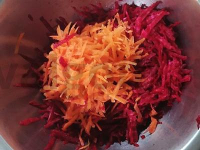 Šviežių burokėlių salotos Žingsnis 1