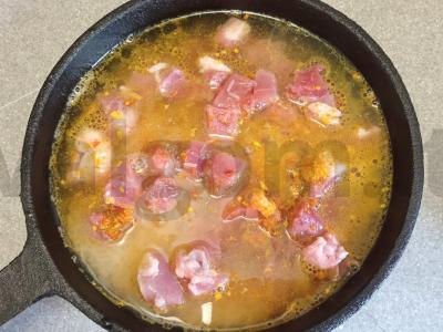 Ilgagrūdžių ryžių plovas su antis filė ir džiovintomis morkomis Žingsnis 9