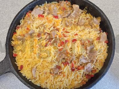 Ilgagrūdžių ryžių plovas su antis filė ir džiovintomis morkomis Žingsnis 10