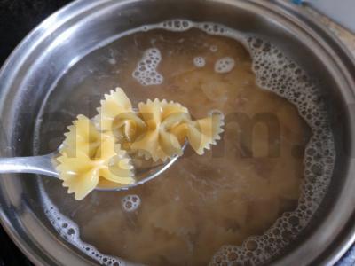 Makaronai su brokoliais grietinėlės padaže Žingsnis 2