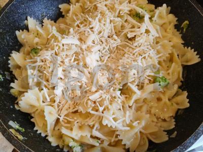 Makaronai su brokoliais grietinėlės padaže Žingsnis 15