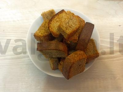 Adygei skrudinta duona pagrindine nuotrauka