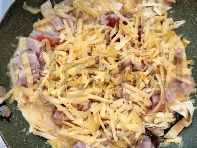 Patingėlių pica iš lavašo ir putpelių kiaušinių Žingsnis 7