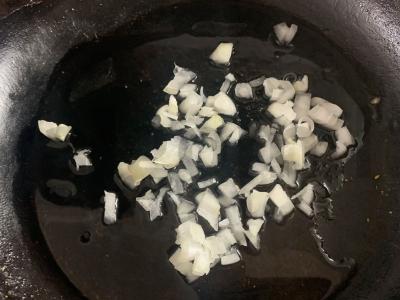 Kviečių košė su daržovėmis ir dešra Žingsnis 3