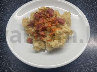 Kviečių košė su daržovėmis ir dešra Žingsnis 6