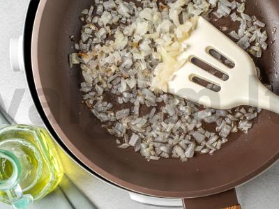 Mėsa su baklažanais puoduose Žingsnis 2