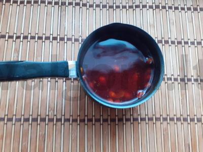 Vitamininis gėrimas iš šaltalankių su medumi ir čiobreliais Žingsnis 2