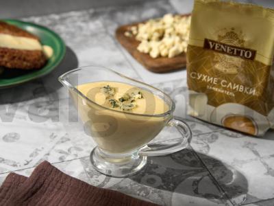 Sausas grietinėlės padažas pagrindine nuotrauka