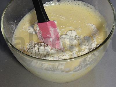 Šarlotė su ananasais Žingsnis 5