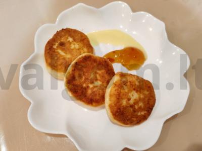 Sūrio blynai su džemo įdaru pagrindine nuotrauka