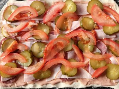 Pica su mocarela ir dviem rūšimis dešros Žingsnis 4