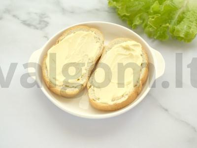 Karšti sumuštiniai su servelatu mikrobangų krosnelėje Žingsnis 2