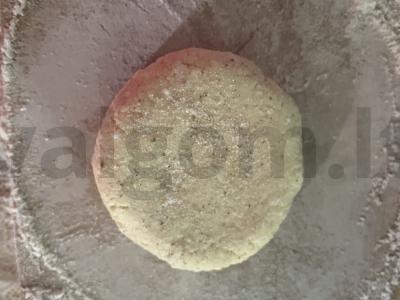 Sūrio blynai su begluteniška miltais Žingsnis 4