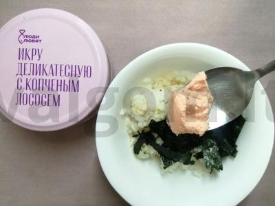 Ryžių rutuliukai su silkės ikrais džiūvėsėliuose Žingsnis 5