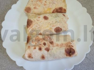 Šaurma su keptomis krevetėmis, mocarela ir baziliku Žingsnis 11