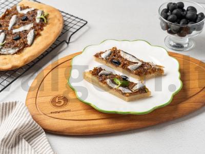 Pissaladière pagrindine nuotrauka