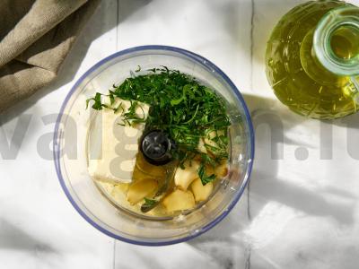 Sūrio-česnakiniai sinabonai Žingsnis 6