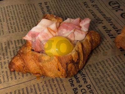 Kruasanas su kiaušiniu ir bekonu Žingsnis 2