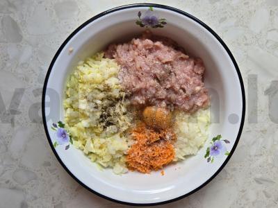 Patingi kopūstai iš vištienos Žingsnis 4