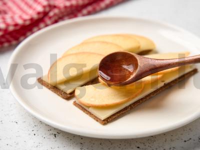 Sumuštiniai su sūriu, obuoliu ir moliūgų sėklomis Žingsnis 3