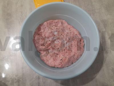 Namų hamburgeris su čederio sūriu Žingsnis 1