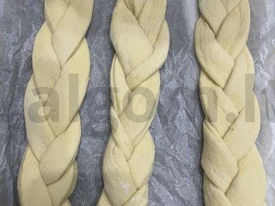 Pintinė kepykla su virta saldinta pienu ir riešutais Žingsnis 1