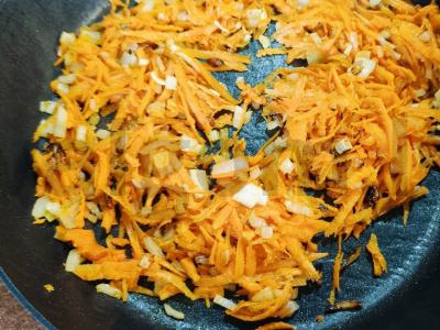 Aštrus sriuba su koldūnais ir paprikomis Žingsnis 5