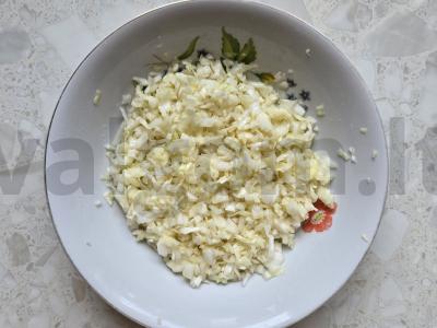 Pianse su vištienos faršu Žingsnis 1