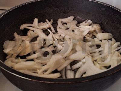 Sultingas jautienos guliašas Žingsnis 9