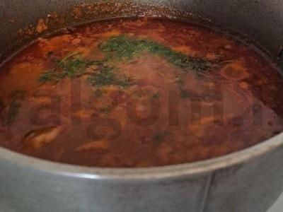 Sultingas jautienos guliašas Žingsnis 17