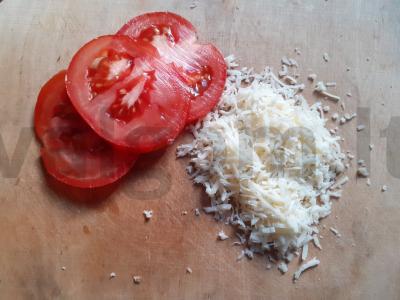 Omletas su sausais pienu ir sūriu Žingsnis 2