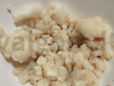 Korėjietiška žiedinio kopūsto salotos Žingsnis 1