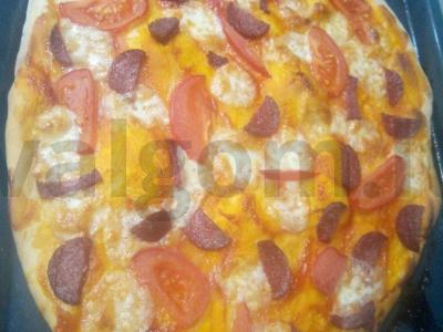 Namų pica su paruoštu tešla ir mocarela Žingsnis 5