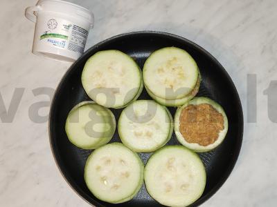 Patiekalas iš cukinijų „Saulės ratas“ Žingsnis 3