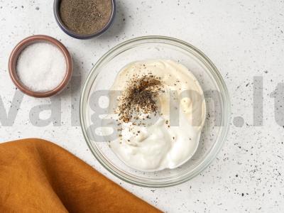 Salotos su tunu ir vynuogėmis Žingsnis 4