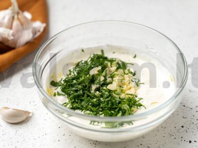 Salotos su tunu ir vynuogėmis Žingsnis 6