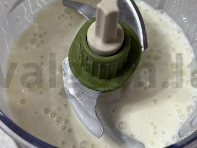 Kokteilis „Vakaras“ su kiviu ir bananais Žingsnis 4