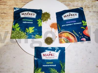 Sriuba su konservu ir kiaušinių makaronais Žingsnis 4