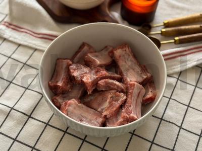 Kepti šonkauliukai su moliūgu vakarienei Žingsnis 1