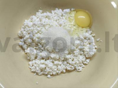 Pyragėliai su varške ir vanilinu tinginiai Žingsnis 1