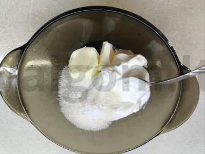 Pyragėliai su varške ir vanilinu tinginiai Žingsnis 5