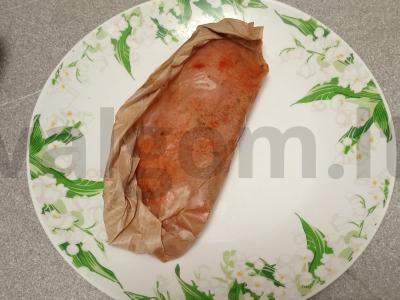 Vištienos krūtinėlė su prieskoniais, kepama popieriuje Žingsnis 4