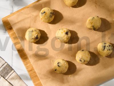 Migdoliniai amoretai su vyšniomis Žingsnis 4