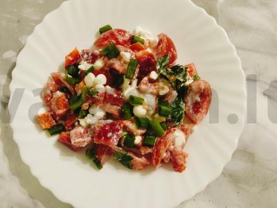 Lengva daržovių salotos su varškės grūdais Žingsnis 5