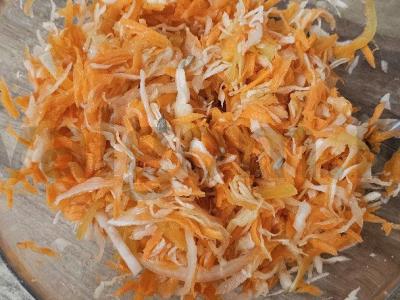 Naudingas daržovių salotas su sėklomis Žingsnis 6