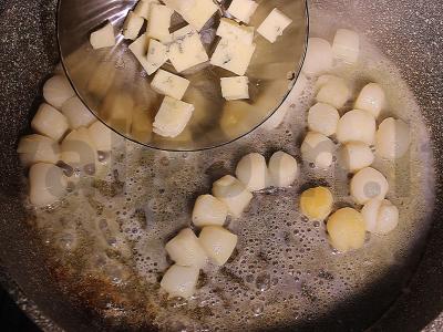 Jūros midijos su rukola, dorblu sūriu ir greipfrutu Žingsnis 6